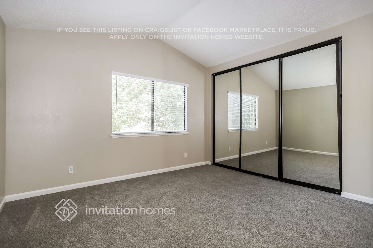 Building Photo - 3503 Del Sol Way