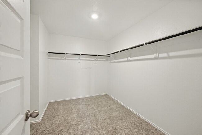 Building Photo - 2227 Laurel Bloom Ln