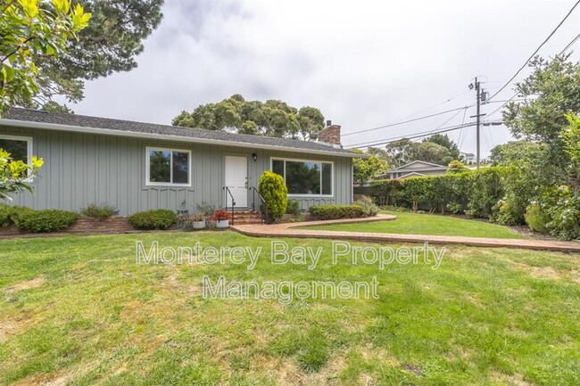 Building Photo - 2937 Lupin Ln