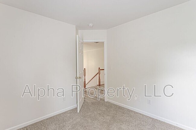 Building Photo - 261 Highgate Cir