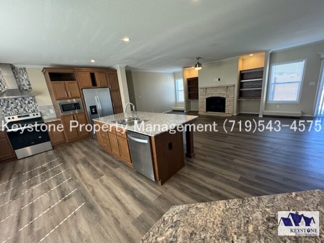 Building Photo - 1051 E Platteville Blvd