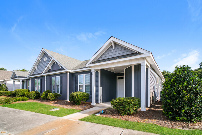 Building Photo - 79 Highland Forest Cir