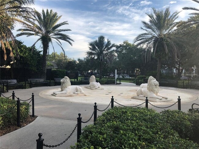 Building Photo - 903 S Bruce St