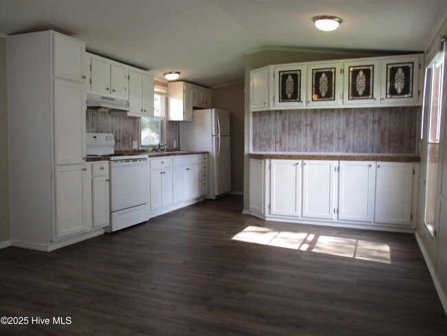 Building Photo - 104 McCausley Rd