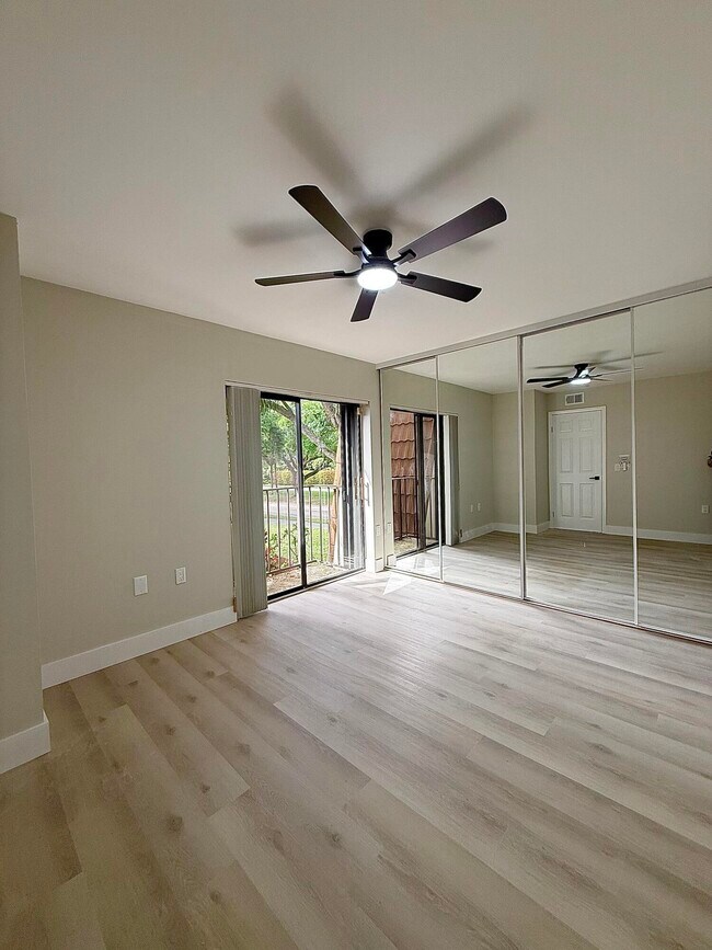 Building Photo - 205 Charter Way