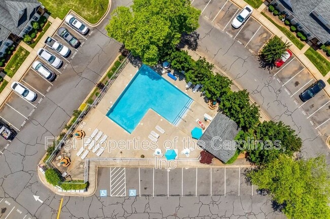 Building Photo - 1544 Tiana Way