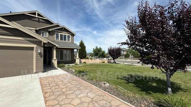 Building Photo - 5903 Pierre Dr