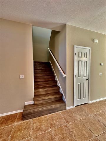 Building Photo - 4512 Vista Meadows Dr