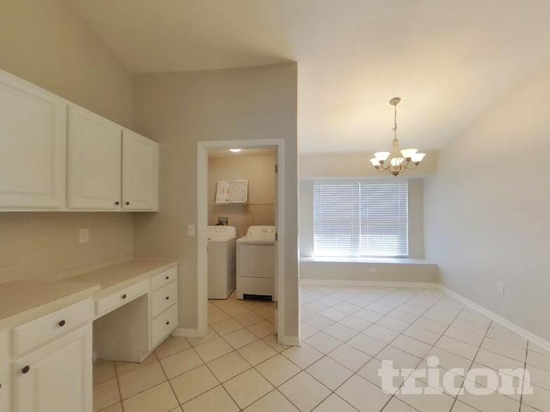 Building Photo - 1219 Horsemint Ln