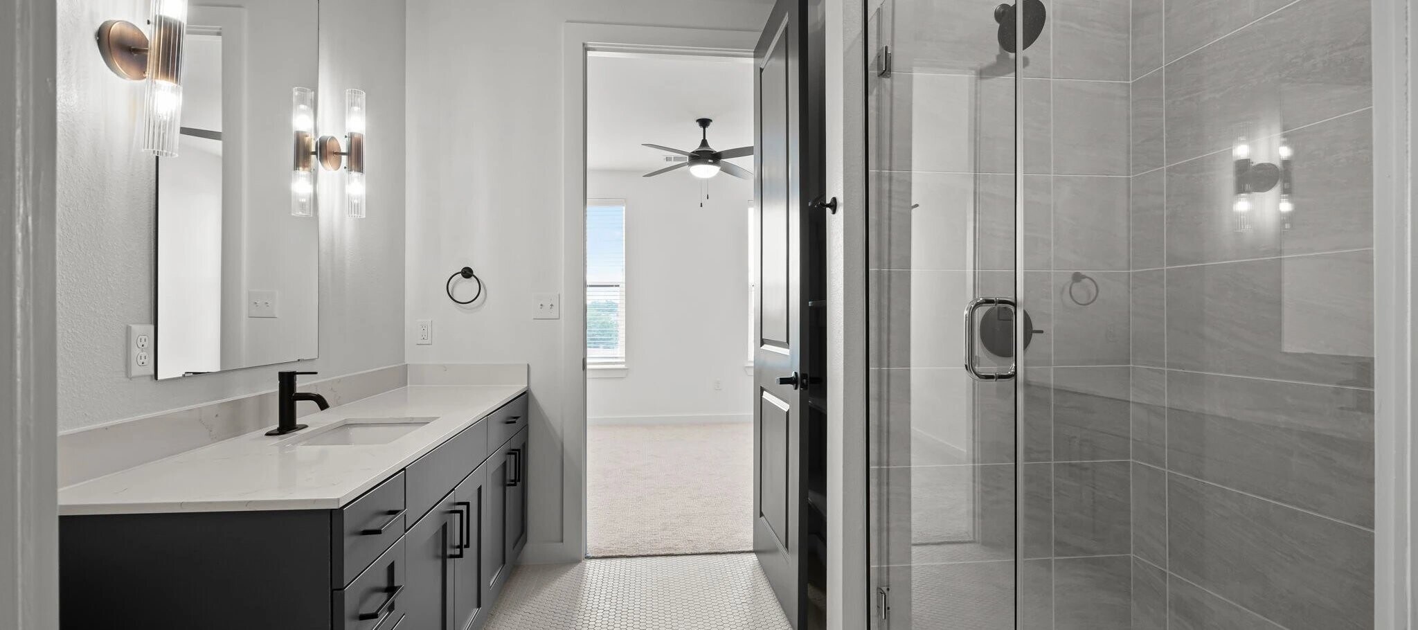 Building Photo - 1100 N Zang Blvd