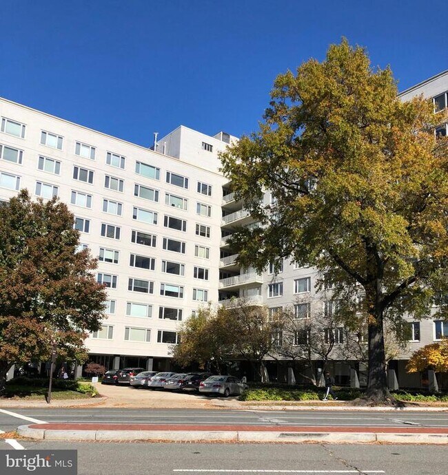 Building Photo - 2475 Virginia Ave NW