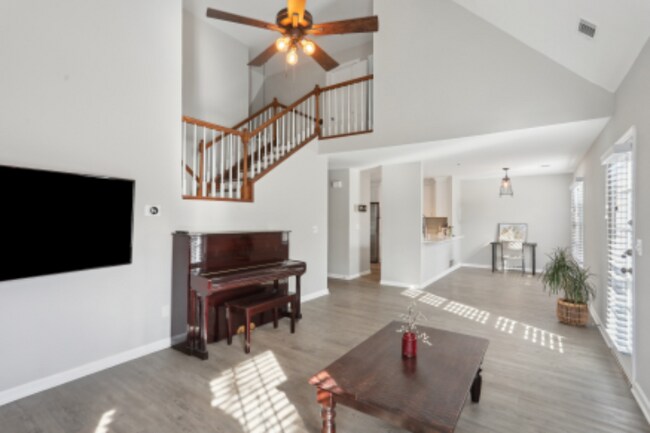 Building Photo - 2058 Drogheda Ln