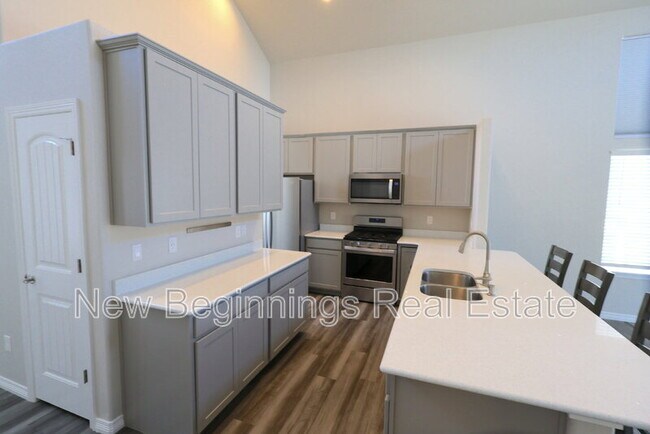 Building Photo - 4834 Olympus Dr