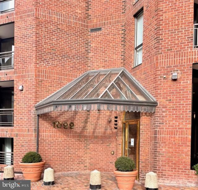 Building Photo - 1099 22nd St NW