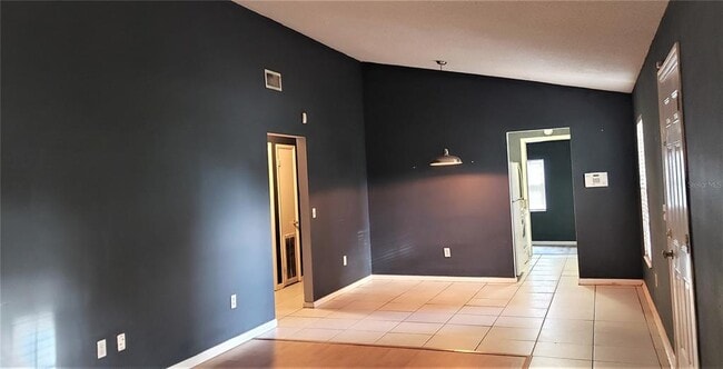 Building Photo - 5916 May St