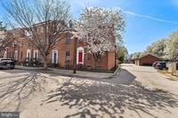 Building Photo - 211 W Hill St