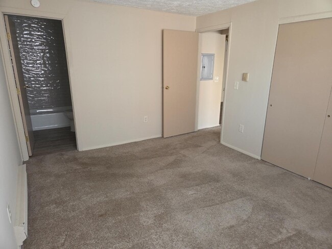 Building Photo - 3883-3885 Bennett Rd. - Bldg 1, #4