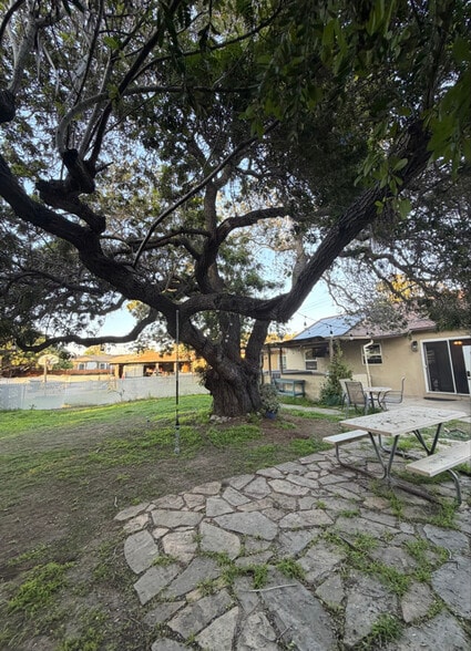 Building Photo - 3850 Massachusetts Ave