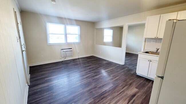 Building Photo - 3601 Jefferson Davis Hwy