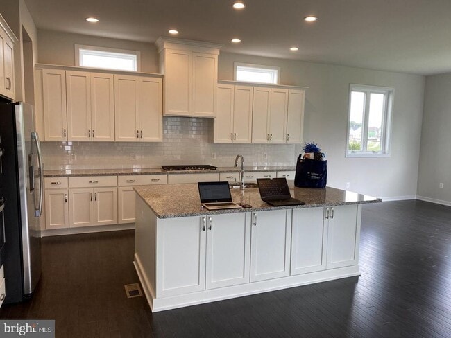 Building Photo - 24980 Striped Maple Dr