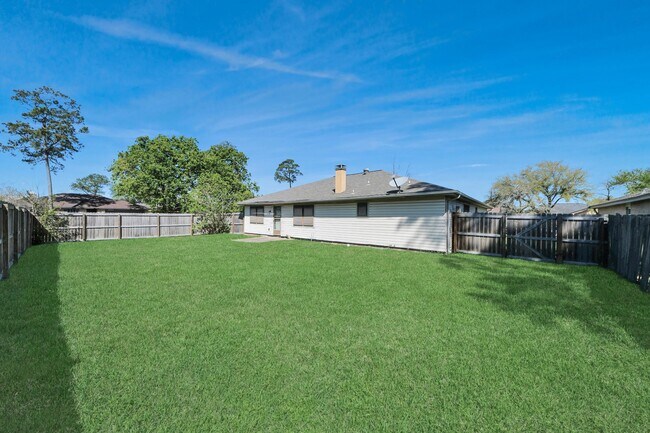 Building Photo - 14802 Scotter Dr