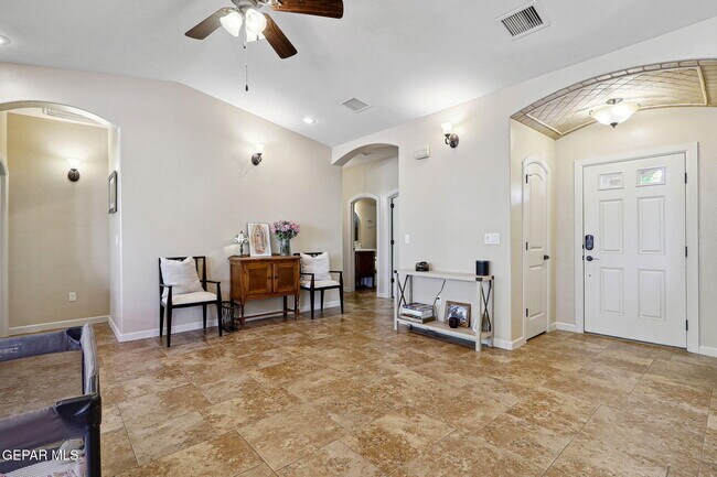Building Photo - 5936 Anapaula Dr