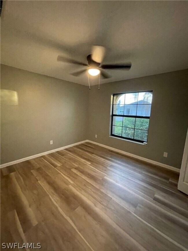 Building Photo - Beautiful 3/2/2- NE Cape Coral- SEE IT TODAY!