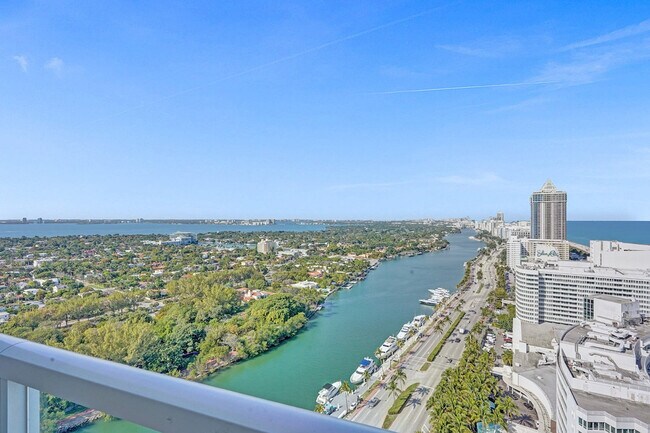 Building Photo - 4401 Collins Ave