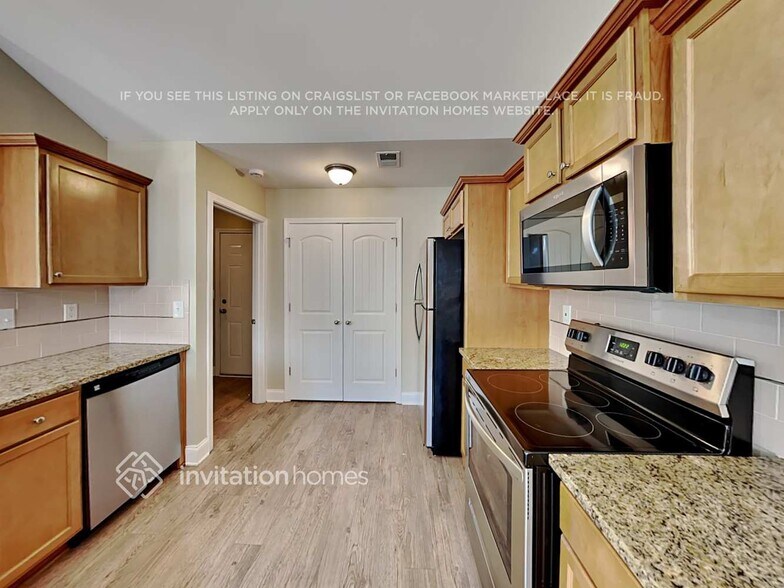 Building Photo - 4731 Sweet Water Dr