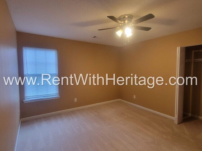 Building Photo - WOW!!! GORGEOUS HOME IN POPULAR CREEKSIDE SUBDIVSION / SWIM / TENNIS / UPGRADES GALLORE