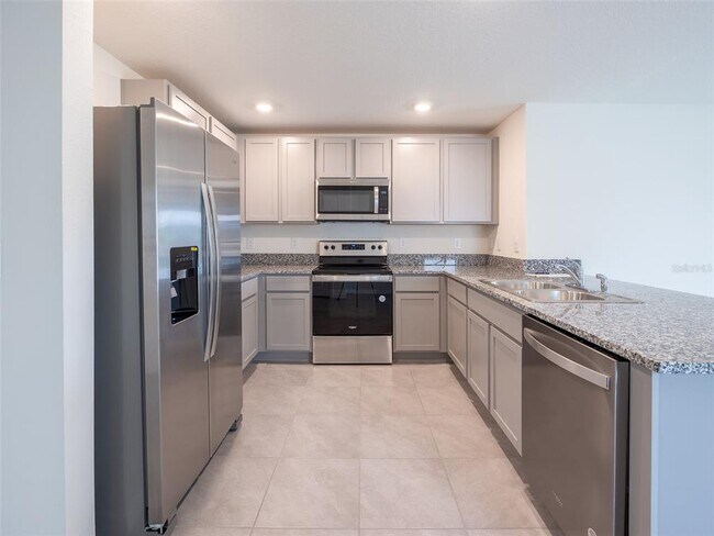 Building Photo - 3820 Mannered Gold Ave