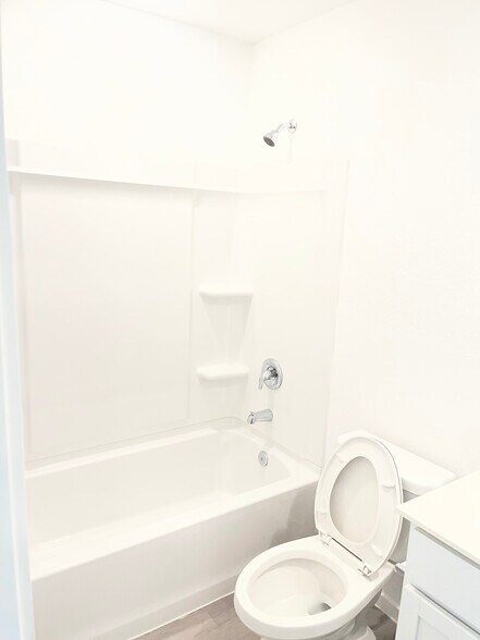 Bathroom - 2863 Red Diamond