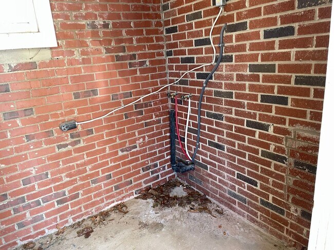 Building Photo - 3 Bed, 1 Bath Brick house in Ramseur