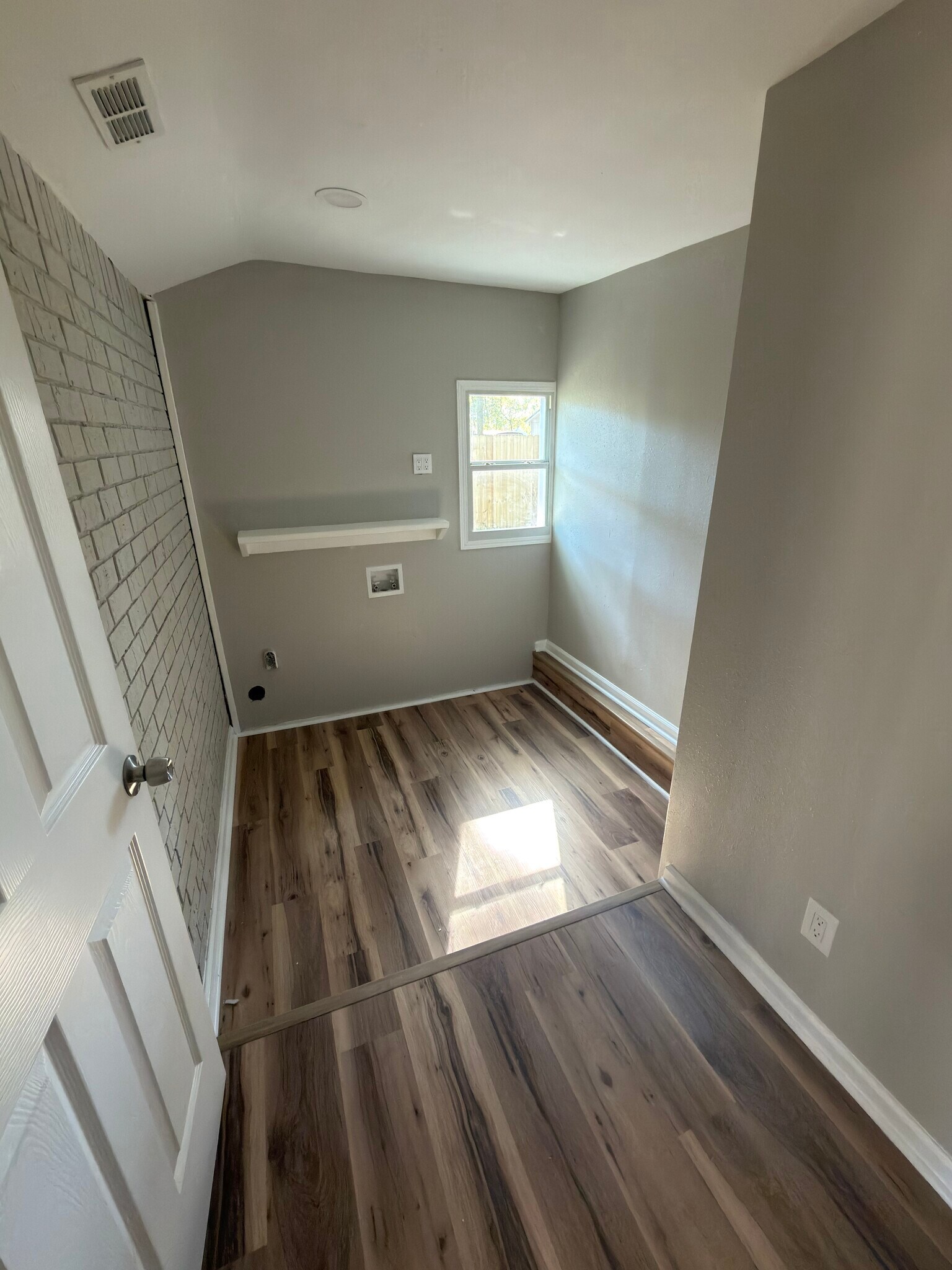 Building Photo - 6309 Rambler Dr