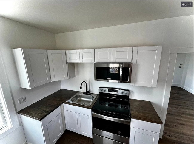 Building Photo - 3 Bedroom 1 Bathroom in Elizabethtown!