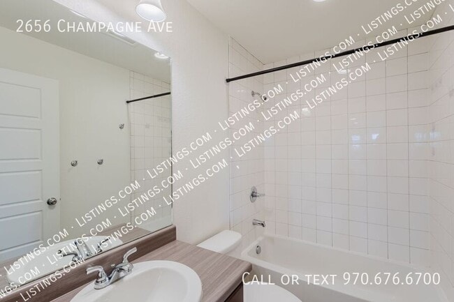 Building Photo - 2656 Champagne Ave