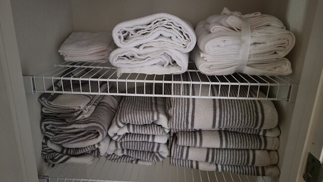 Building Photo - 12810 Roosevelt Ln