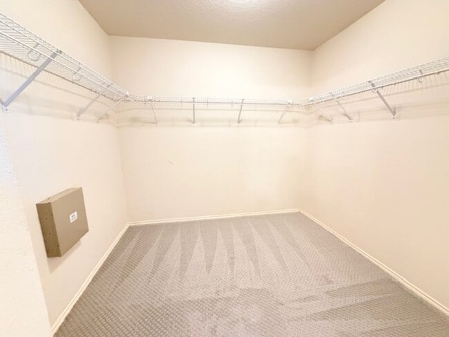 Building Photo - Nice 4 bedroom 2 story Home - Near Sea World / Potranco Rd