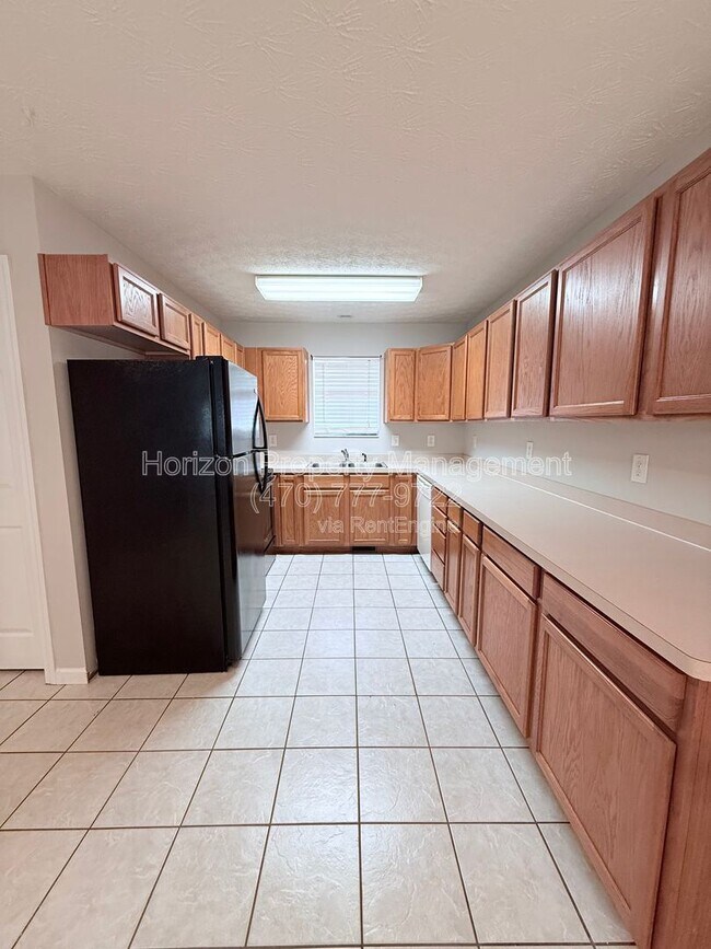Building Photo - 4005 Hidden Hollow Dr