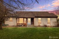 Building Photo - 153A Concordia Cir