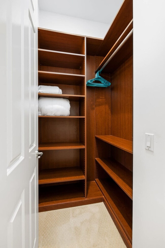 Building Photo - 125 Chinquapin Ave