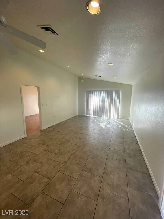 Building Photo - 3948 N Applecrest St