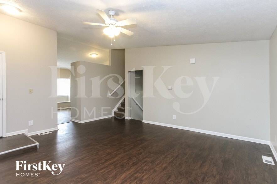 Building Photo - 3912 Truro Ct