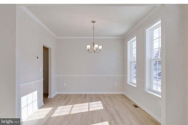 Building Photo - 10810 Meridian Hill Way