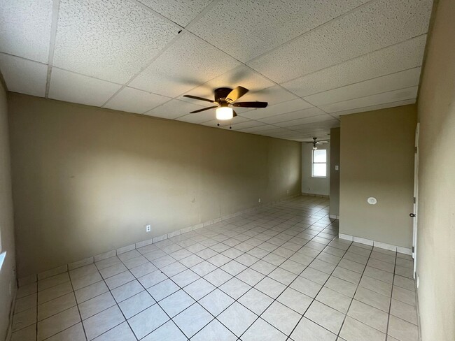 Building Photo - North Bay / central Portland area-Affordable rental-$99 move-in special
