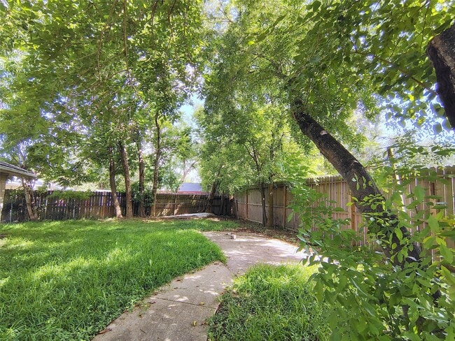 Building Photo - 11926 Rhinebeck Dr