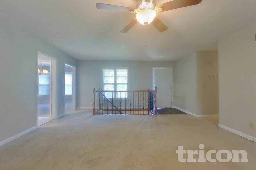 Building Photo - 234 Deerchase Dr