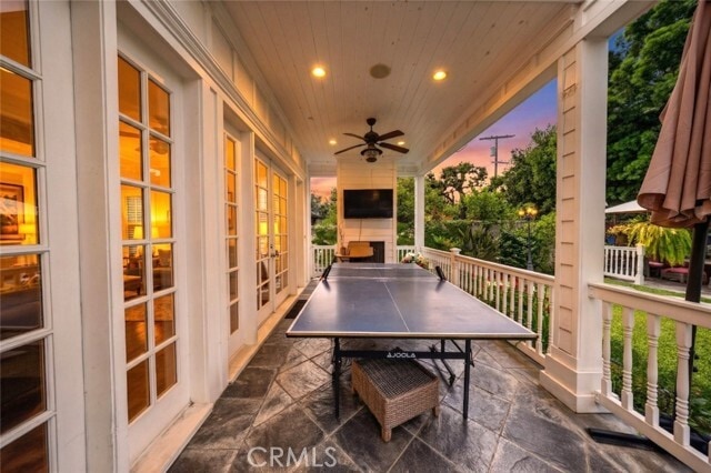 Building Photo - 4533 Farmdale Ave