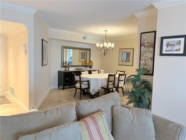 Building Photo - 3400 Galt Ocean Dr