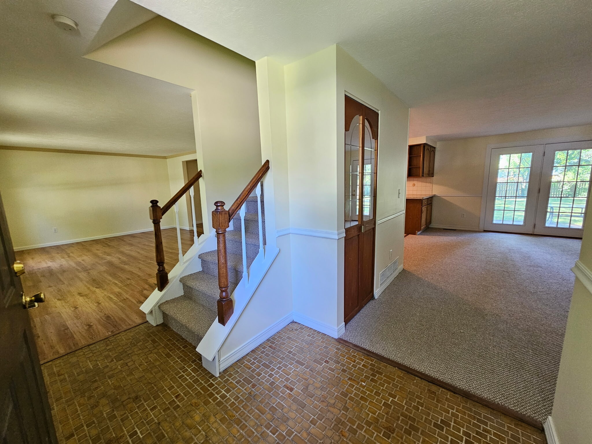 Building Photo - 17073 Drake Rd